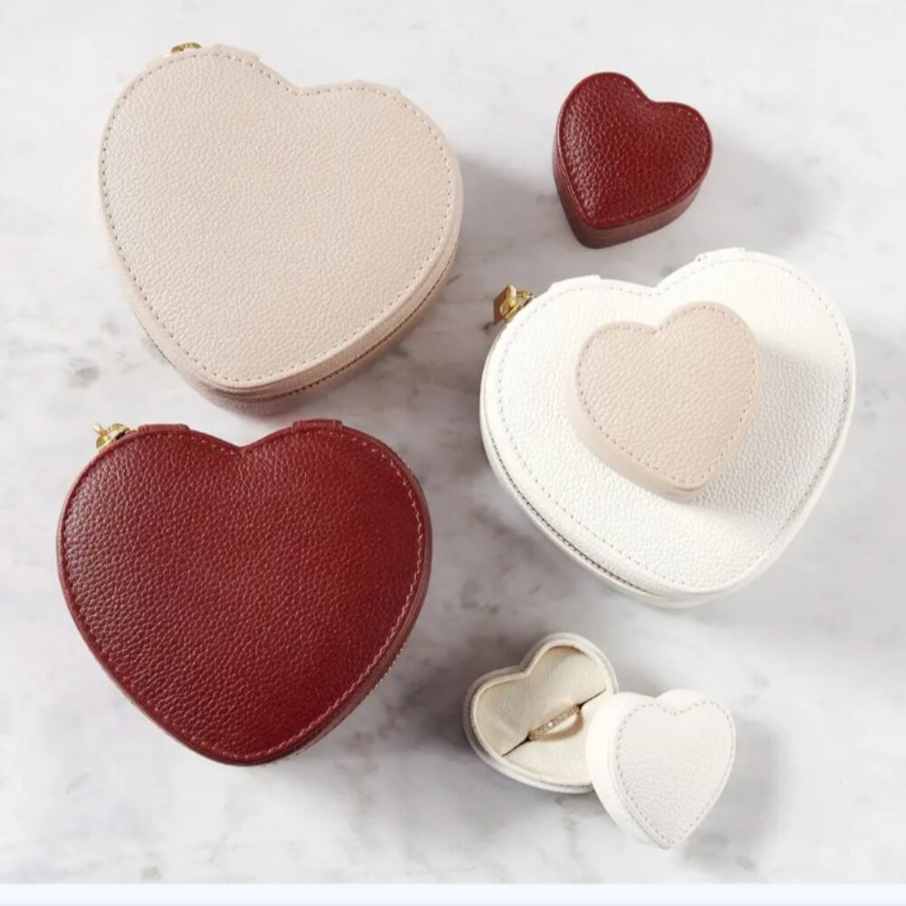 Quinn Blush coloured heart-shaped jewelery box from Pottery Barn